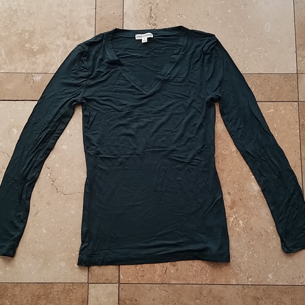 Long sleeve v-neck S